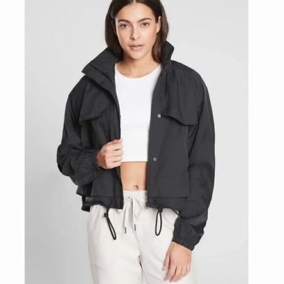 Athleta Canopy Parachute Jacket Short Black Lightweight Windbreaker Size M NWT - Picture 1 of 13